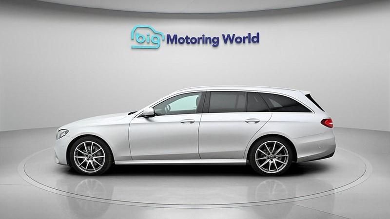 Used Mercedes E200 AMG line 184 HP (135 kW) 2020 Silver Estate