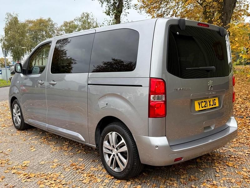 Used Peugeot Traveller Allure 175 HP (128 kW) 2021 Grey MPV