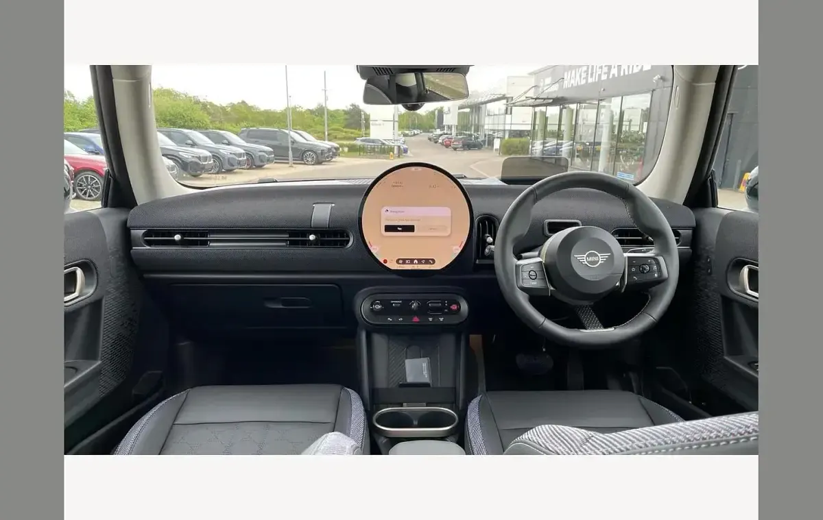 New Mini Cooper Classic 150 kW (204 HP) 2026 Silver Hatchback