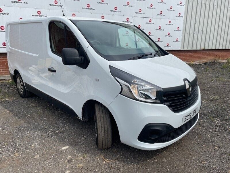 Used Renault Trafic Business 2019 White MPV