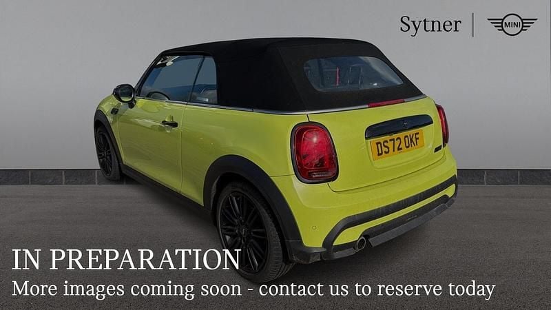 Used Mini Cooper Exclusive 134 HP (98 kW) 2022 Yellow Hatchback