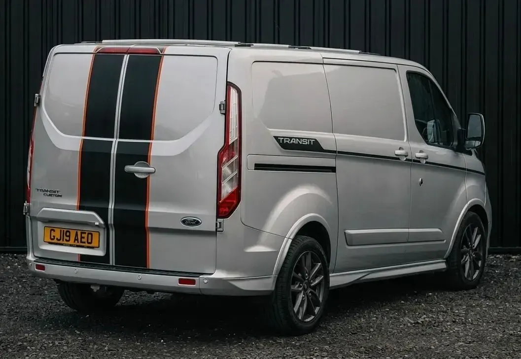 Used Ford Transit Custom Sport 170 HP (125 kW) 2019 Silver Van
