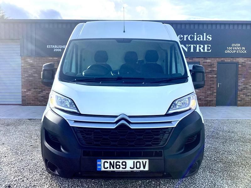 Used Citroën Relay 140 HP (102 kW) 2019 White Van