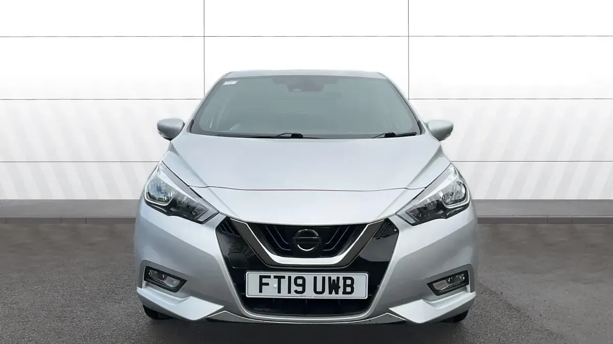 Used Nissan Micra Acenta 90 HP (66 kW) 2019 Silver Hatchback