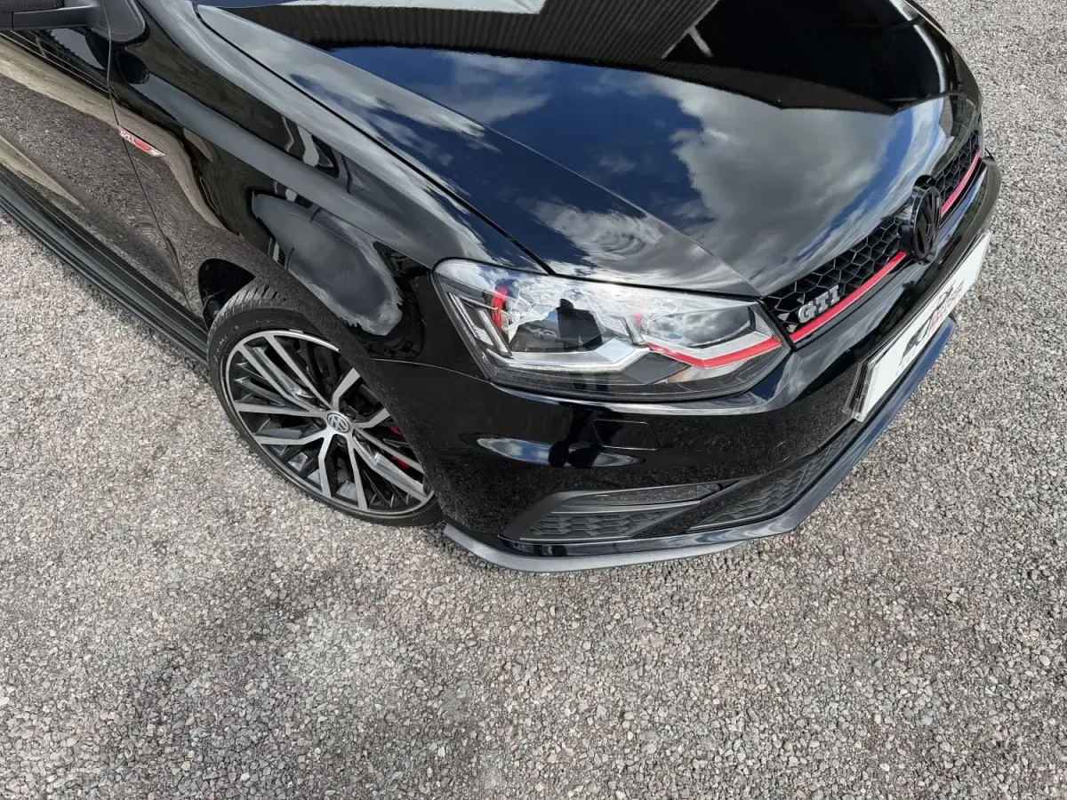 Begagnad VW Polo GTI 2017 Svart Halvkombi