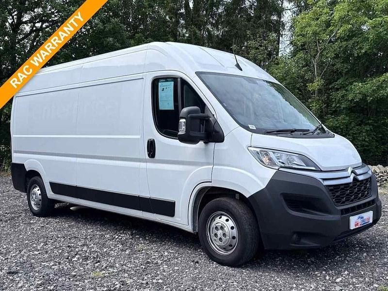 White Used 2022 Citroën Relay Van | £11,990 (Fair price) - Image 1/4