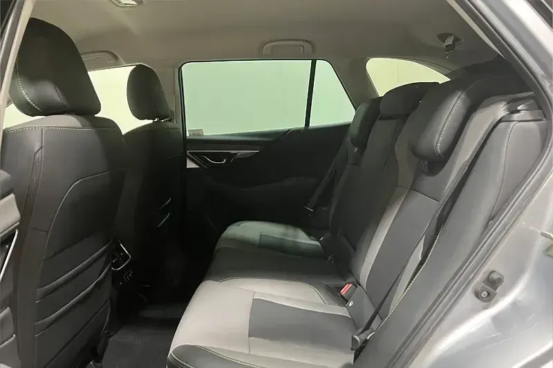 Used Subaru Outback 169 HP (124 kW) 2022 Silver Estate