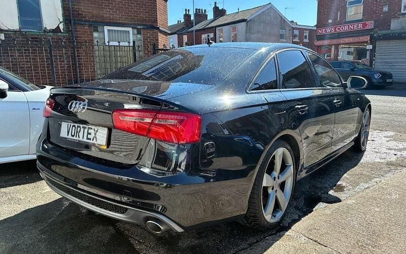 Begagnad Audi A6 Black Edition 313 HK (230 kW) 2014 Svart Sedan