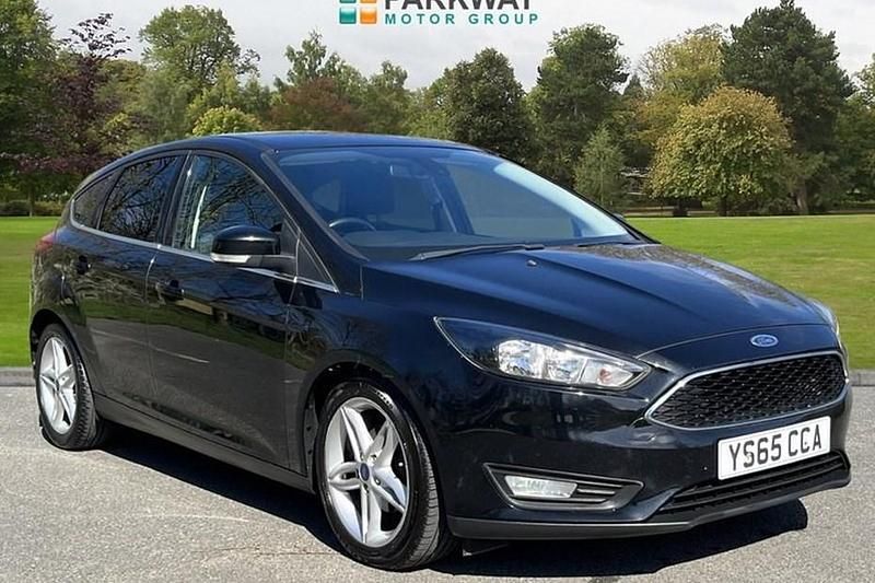 Used Ford Focus Zetec 120 HP (88 kW) 2015 Black Hatchback