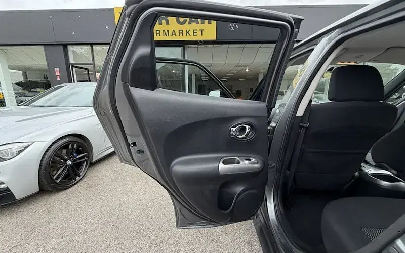 Used Nissan Juke Acenta 116 HP (85 kW) 2017 Grey SUV