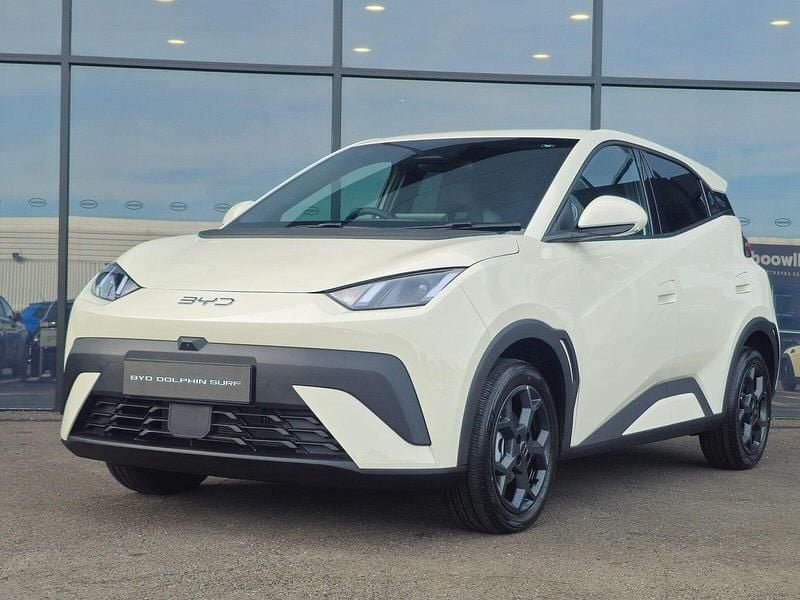 Ny BYD Dolphin Surf Boost 64 kW (88 HK) 2026 Vit Halvkombi