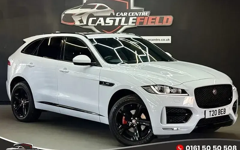 Usado Jaguar F-Pace R-Sport 241 HP (177 kW) 2020 SUV