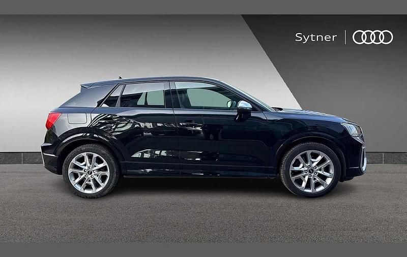 Usado Audi SQ2 Design 300 HP (220 kW) 2022 Preto SUV