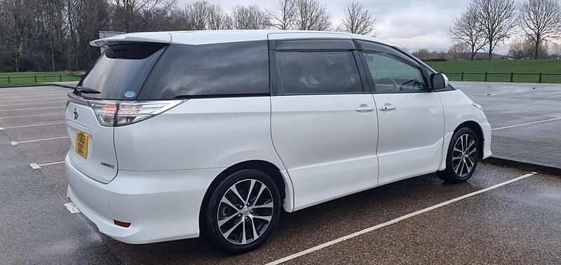 Usado Toyota Estima 170 CV (125 kW) 2013 Blanco Monovolumen