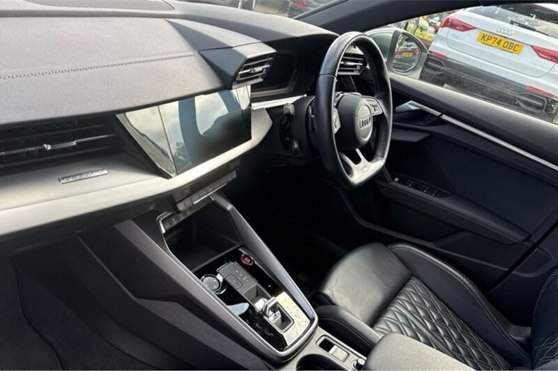 Image 2/4