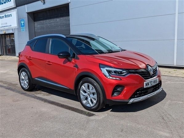 Red black Used 2020 Renault Captur Iconic SUV | £13,295 (Fair price) - Image 1/1
