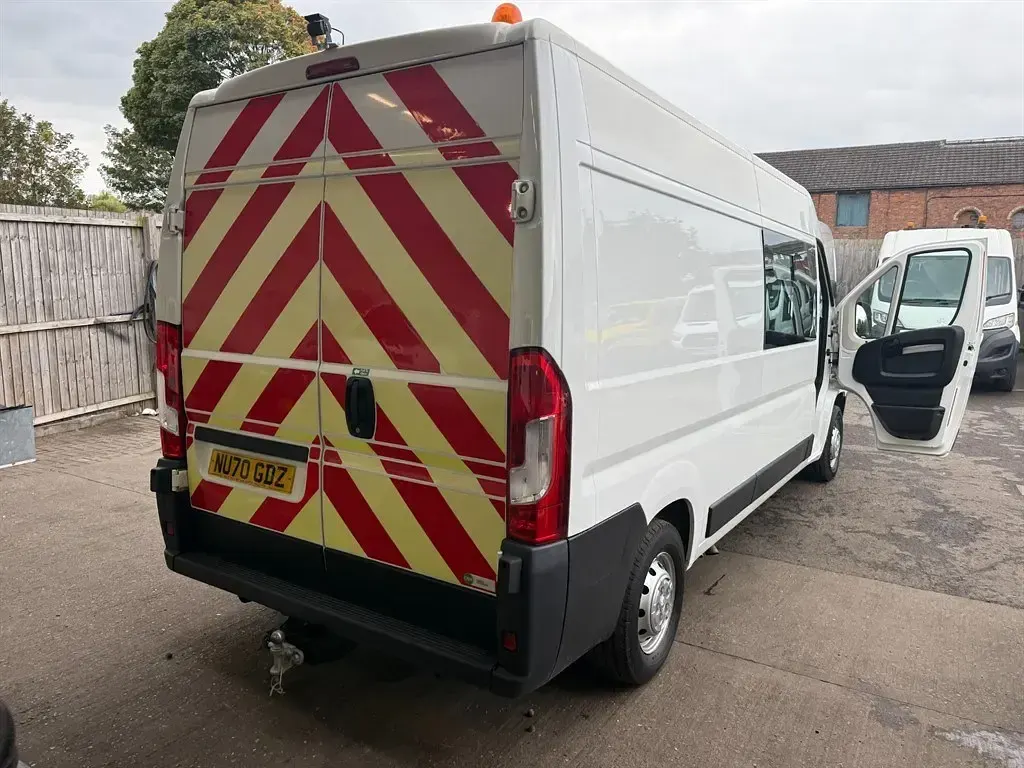 Usado Peugeot Boxer S 2020 Blanco Van