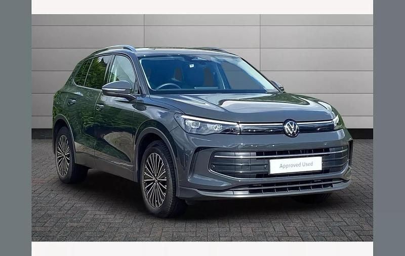 Grey Used 2024 VW Tiguan Match SUV | £29,695 (Good price) - Image 1/4