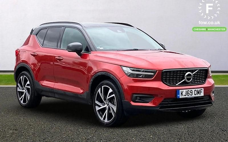 Used 2022 Volvo XC40 R-Design Pro SUV | £23,399 (Super price) - Image 1/4