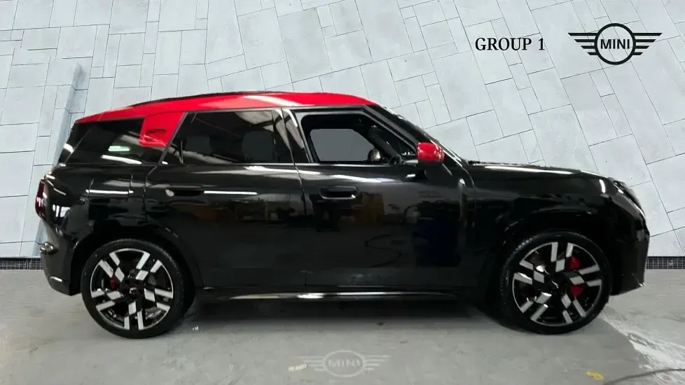 Used Mini John Cooper Works Countryman 300 HP (220 kW) 2025 Black SUV