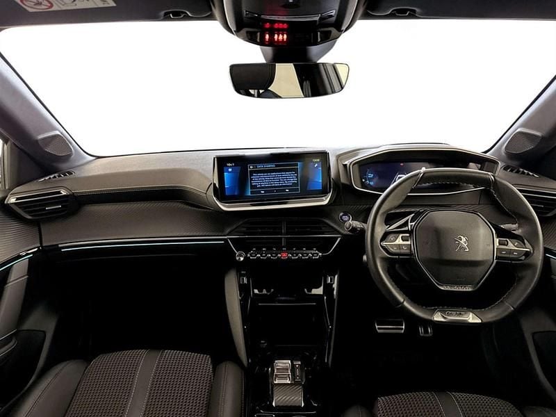 Used Peugeot e-208 GT 100 kW (136 HP) 2022 White Hatchback