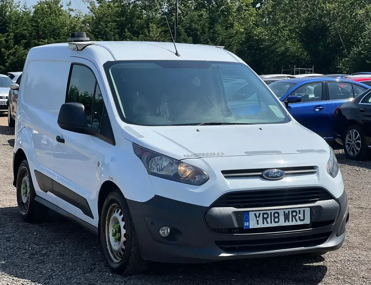 Used Ford Transit Connect 100 HP (73 kW) 2018 White MPV