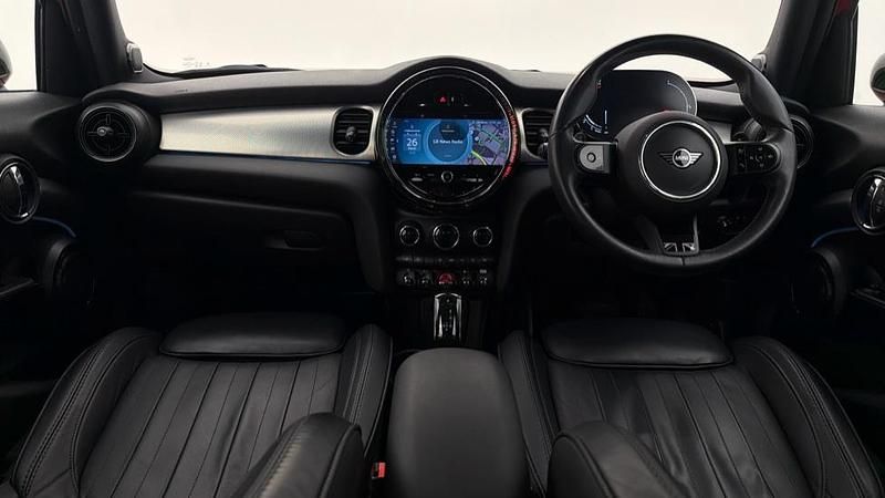 Used Mini Cooper S Exclusive 176 HP (129 kW) 2023 Red Hatchback