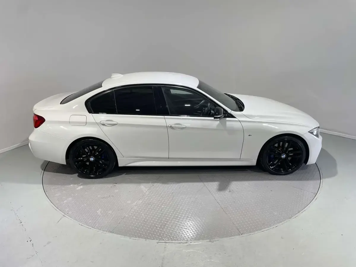 Usata BMW 330 M Sport 2017 Bianco Berlina