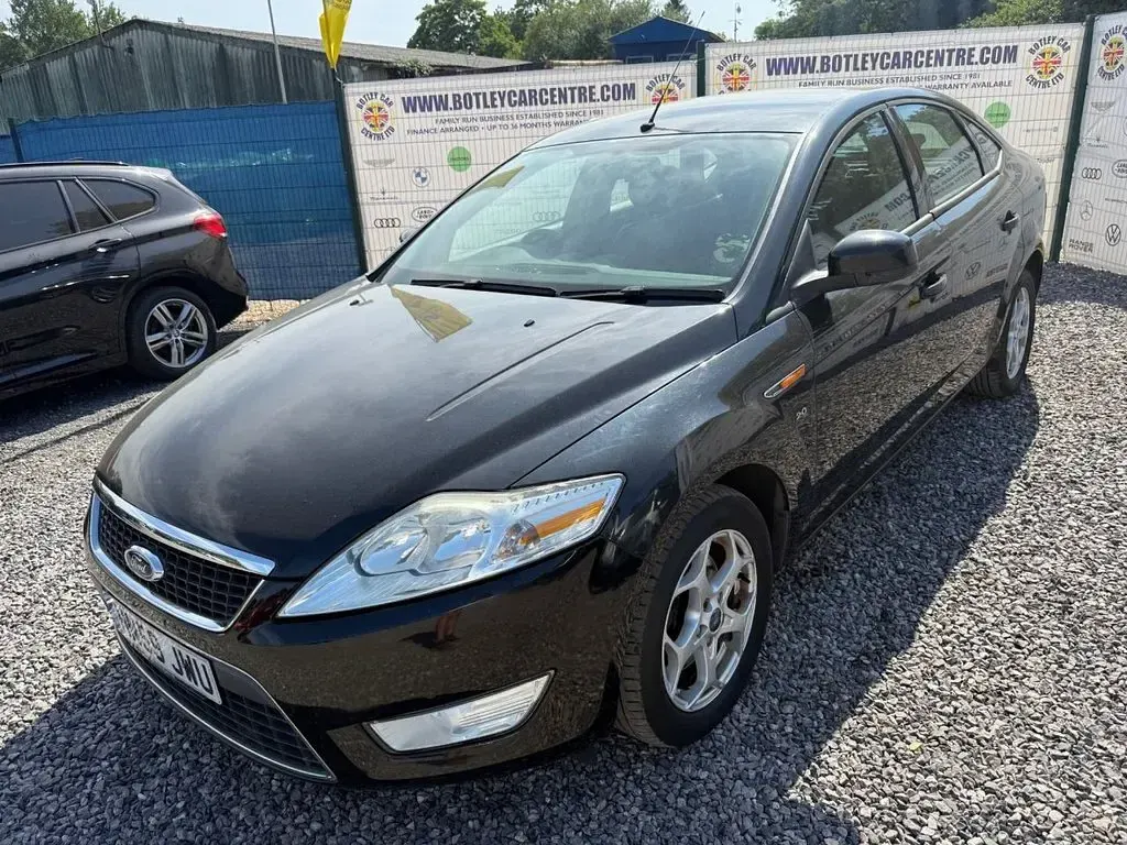 Used Ford Mondeo Zetec 140 HP (102 kW) 2009 Black Hatchback