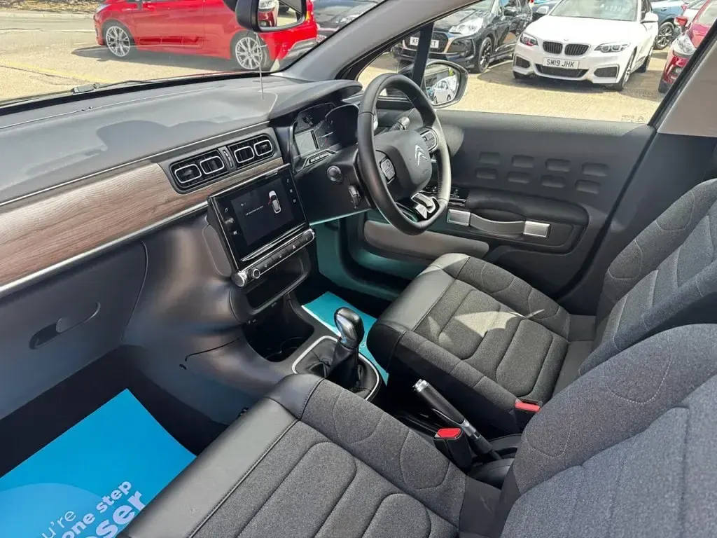 Used Citroën C3 PureTech 83 HP (61 kW) 2022 Grey Hatchback
