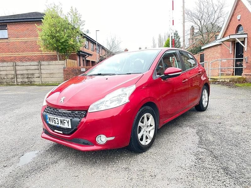 Red Used 2013 Peugeot 208 Active Hatchback | £1,890 (Super price) - Image 1/4