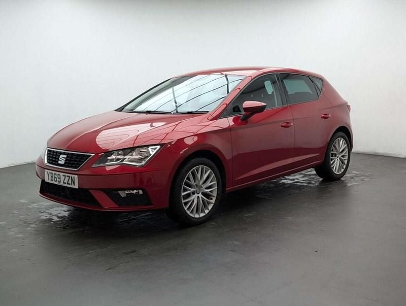 Used Seat Leon SE Dynamic 131 HP (96 kW) 2020 Red Hatchback