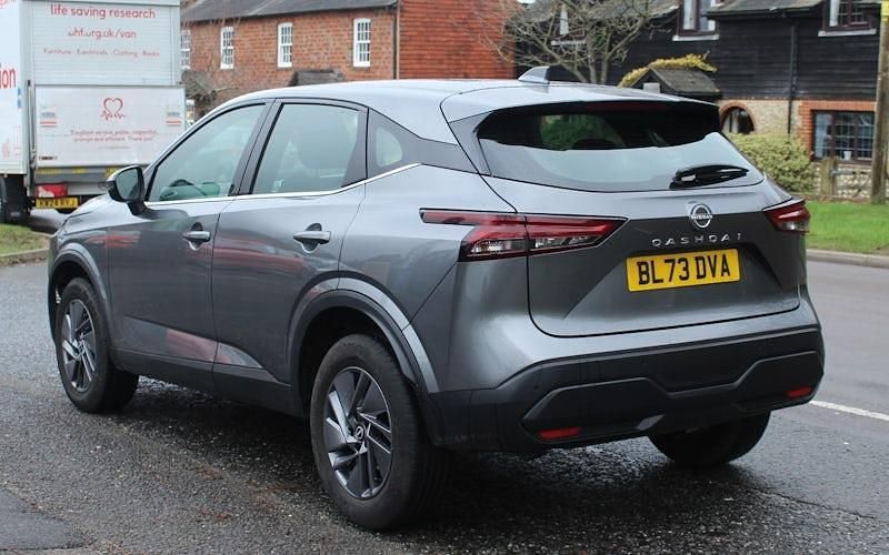 Used Nissan Qashqai Acenta Premium 140 HP (102 kW) 2023 Grey SUV