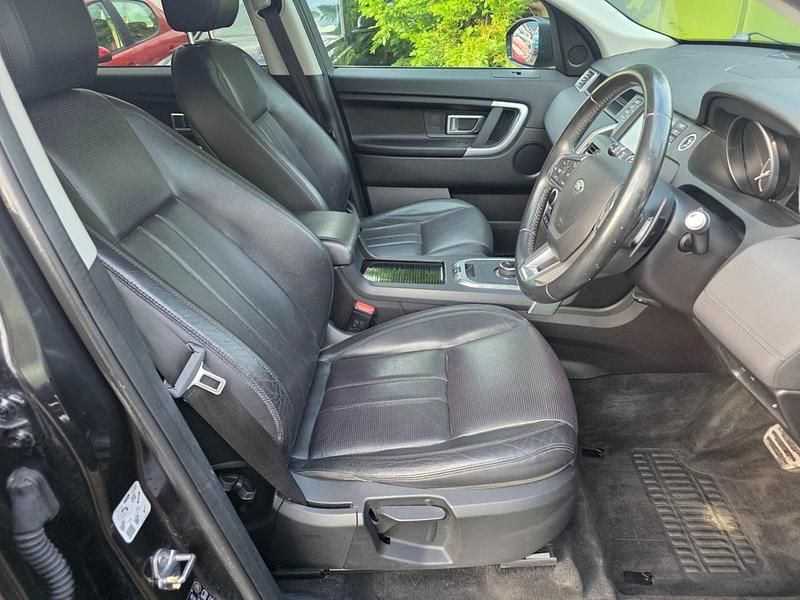 Used Land Rover Discovery Sport SE 180 HP (132 kW) 2017 Black SUV