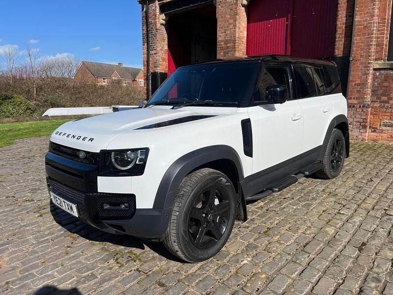 Used Land Rover Defender SE 2021 White SUV