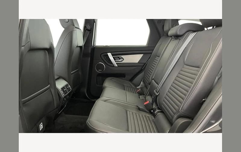 Used Land Rover Discovery Sport SE Dynamic 204 HP (150 kW) 2025 Unknown SUV