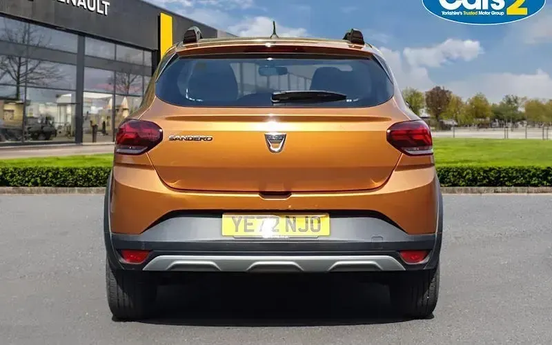 Used Dacia Sandero Essentiel 91 HP (66 kW) 2022 Orange Hatchback