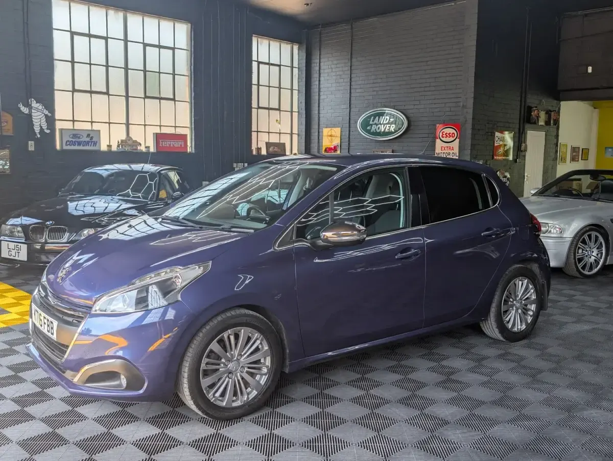 Used Peugeot 208 Allure 2016 Blue Hatchback