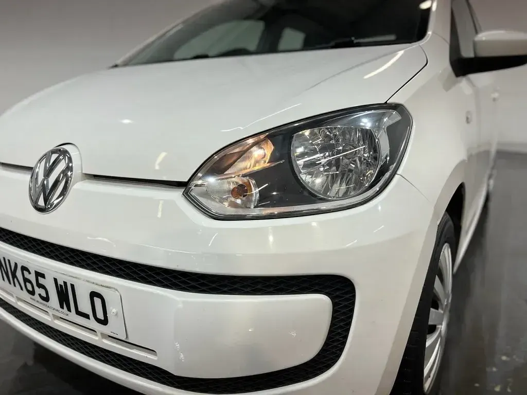 Used VW up! move up! 60 HP (44 kW) 2015 White Hatchback