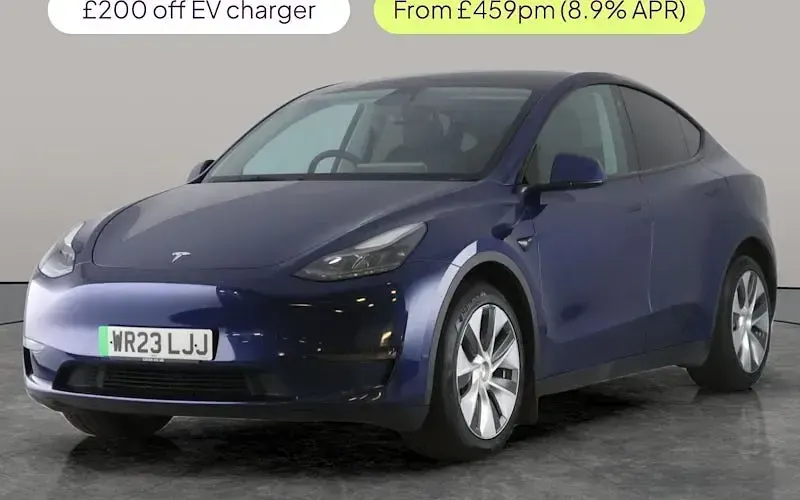 Used Tesla Model Y Long Range AWD 286 kW (389 HP) 2025 SUV