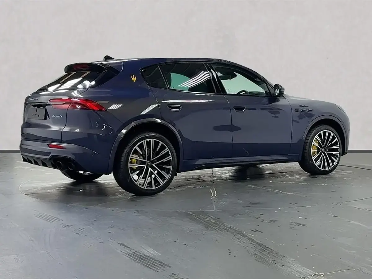 New Maserati Grecale 2026 Black SUV
