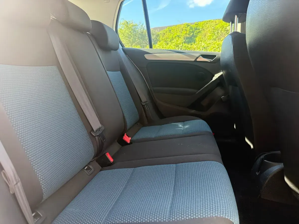 Used VW Golf VI 105 HP (77 kW) 2011 Silver Hatchback
