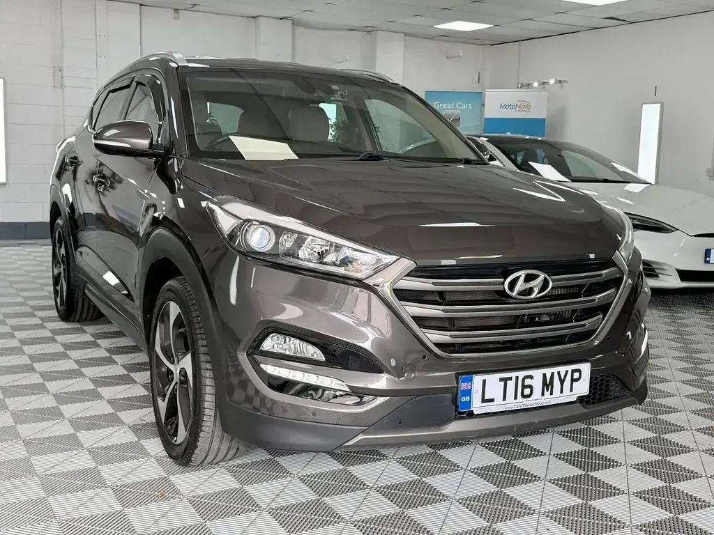 Used Hyundai Tucson Premium 185 HP (136 kW) 2016 Grey SUV
