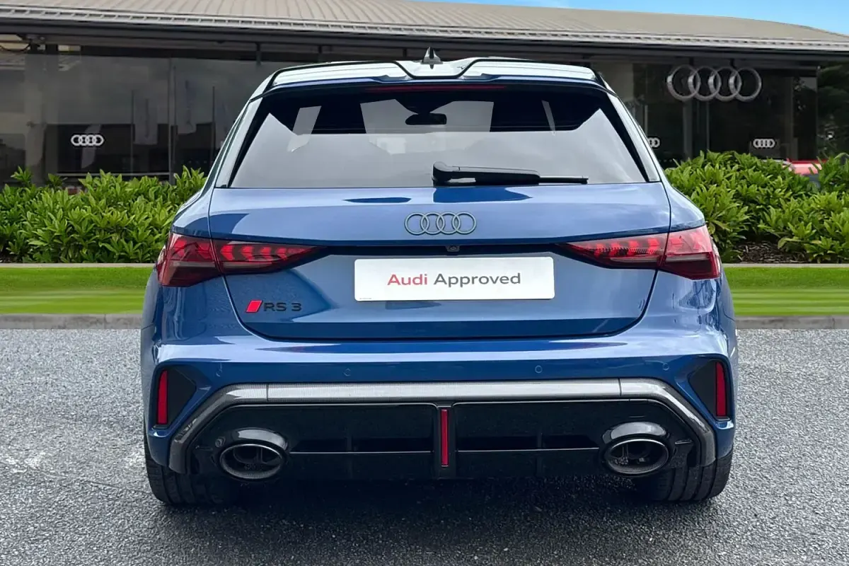 Used Audi RS3 Sportback Advanced 400 HP (294 kW) 2025 Blue Hatchback
