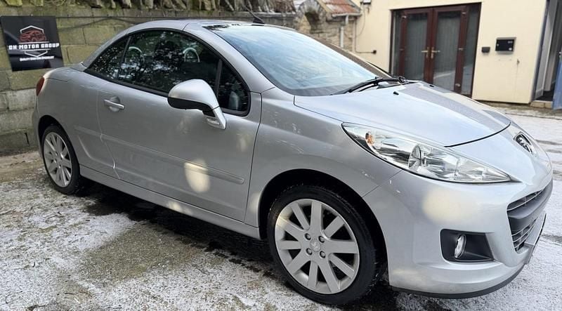 Silver Used 2012 Peugeot 207 CC Allure Cabriolet | £2,399 (Good price) - Image 1/4