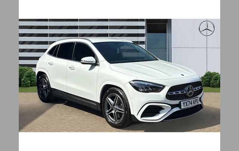 Used Mercedes GLA220 Executive 190 HP (139 kW) 2024 White SUV