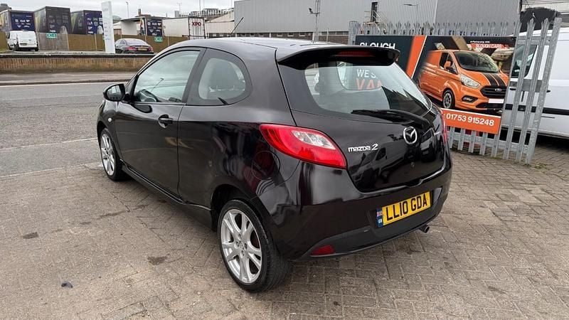 Used Mazda 2 2010 Maroon Hatchback