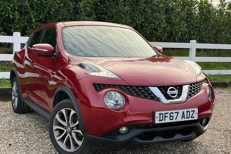 Red Used 2017 Nissan Juke Tekna SUV | £5,750 (Fair price) - Image 1/1