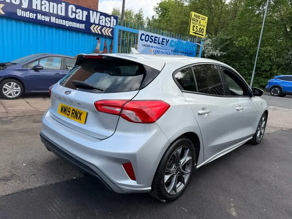 Usado Ford Focus ST-Line 2019 Prateado Citadino