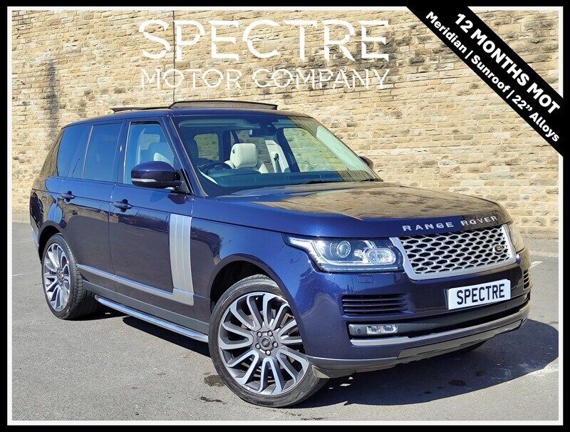 Blue Used 2015 Land Rover Range Rover Vogue SUV | £18,975 (Super price) - Image 1/4